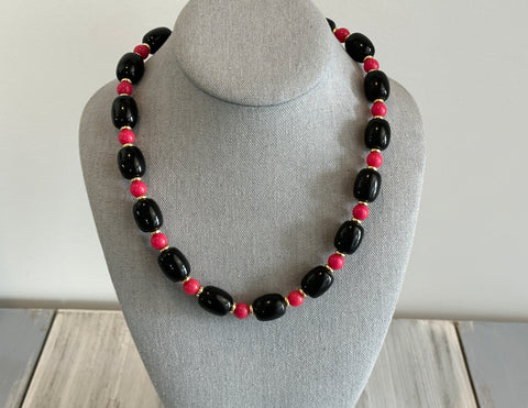 Fantastic Vintage Beaded Necklace w Black Pink & Gold Tone Beads