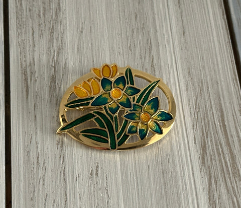 Gorgeous Floral Enamel Cloisonne Style Vintage Brooch w Cut Ou Metal Details