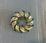 Stunning Vintage Wreath Style Brooch w Dazzling Blue Rhinestones