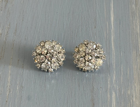 Gorgeous Crown Trifari Sparkly Rhinestone Cluster Clip On Earrings