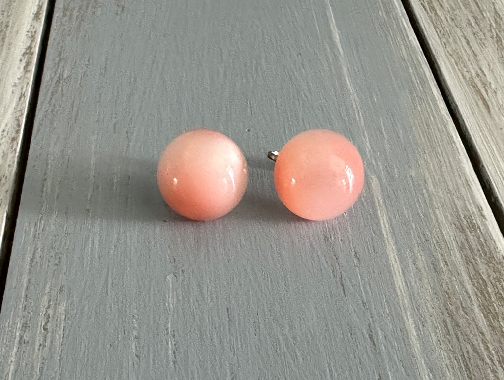 Fantastic Vintage Screw Back On Earrings w Pink Moonglow Plastic Cabochons