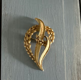 Magnificent Vintage Crown Trifari Brooch Brushed Gold Tone Leaves Design