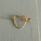 Beautiful Shiny Gold Tone Heart w Bow Vintage Brooch