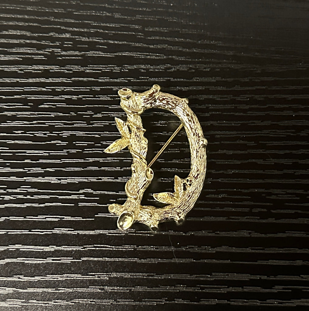 Sarah's A.B.C.'s Gold Tone D Initial Brooch Sarah Coventry Fabulous