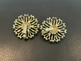 Sarah Coventry Beautiful Gold Tone Flowers Clip On Earrings