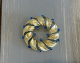 Stunning Vintage Wreath Style Brooch w Dazzling Blue Rhinestones