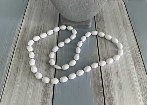 Vintage Fantastic Longer Length White & Gold Tone Beaded Necklace