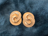 Awesome Vintage Clip On Earrings Gold Tone Funky Retro Design