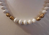 Beautiful Vintage Beaded Necklace w Gold & White Beads