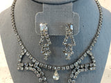 Stunning Vintage Rhinestone Jewelry Set Necklace & Screw Back Earrings