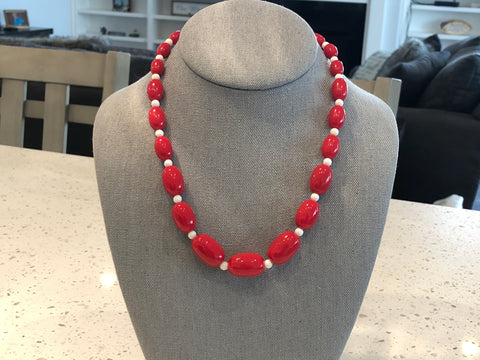 Awesome Beaded Vintage Necklace w Red & White Beads