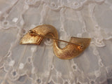 Designer Signed Sarah Coventry Pin Brooch  Shiny & Brushed Gold Tone