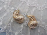 Lisner Glamorous Leaf / Feather Clip On Earrings