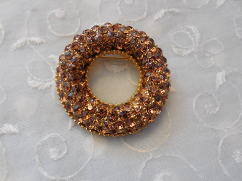 Grand Vintage Brooch Pin with Golden Brown Dazzling Rhinestones