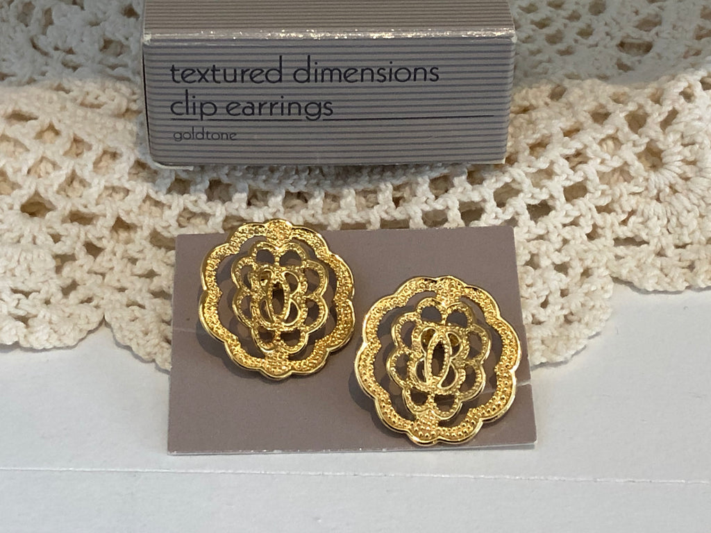 Avon "Textured Dimensions" Vintage Clip On Earrings Gold Tone 1991